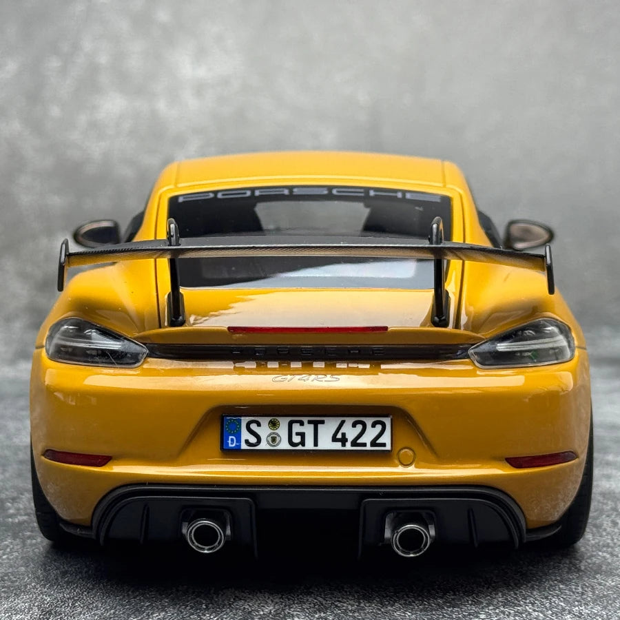 1:18 2023 Porsche Cayman GT4 RS