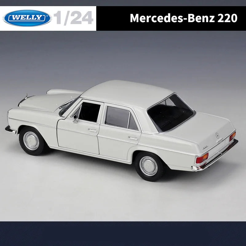 1:24 Mercedes-Benz 220