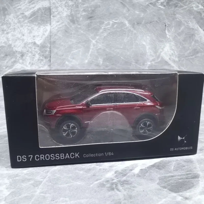 1:64 Citroen DS7