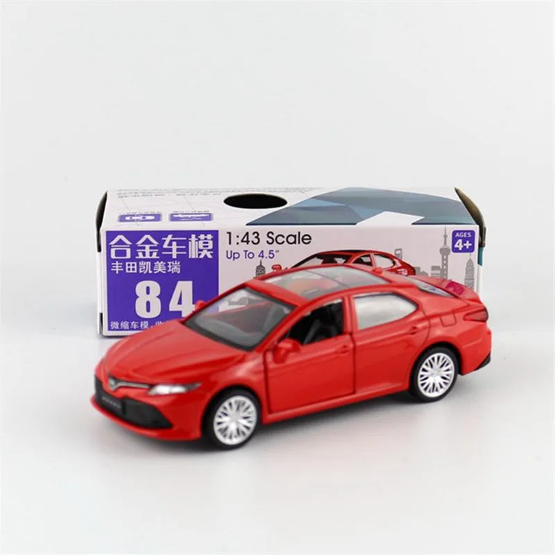 1:43 TOYOTA Camry