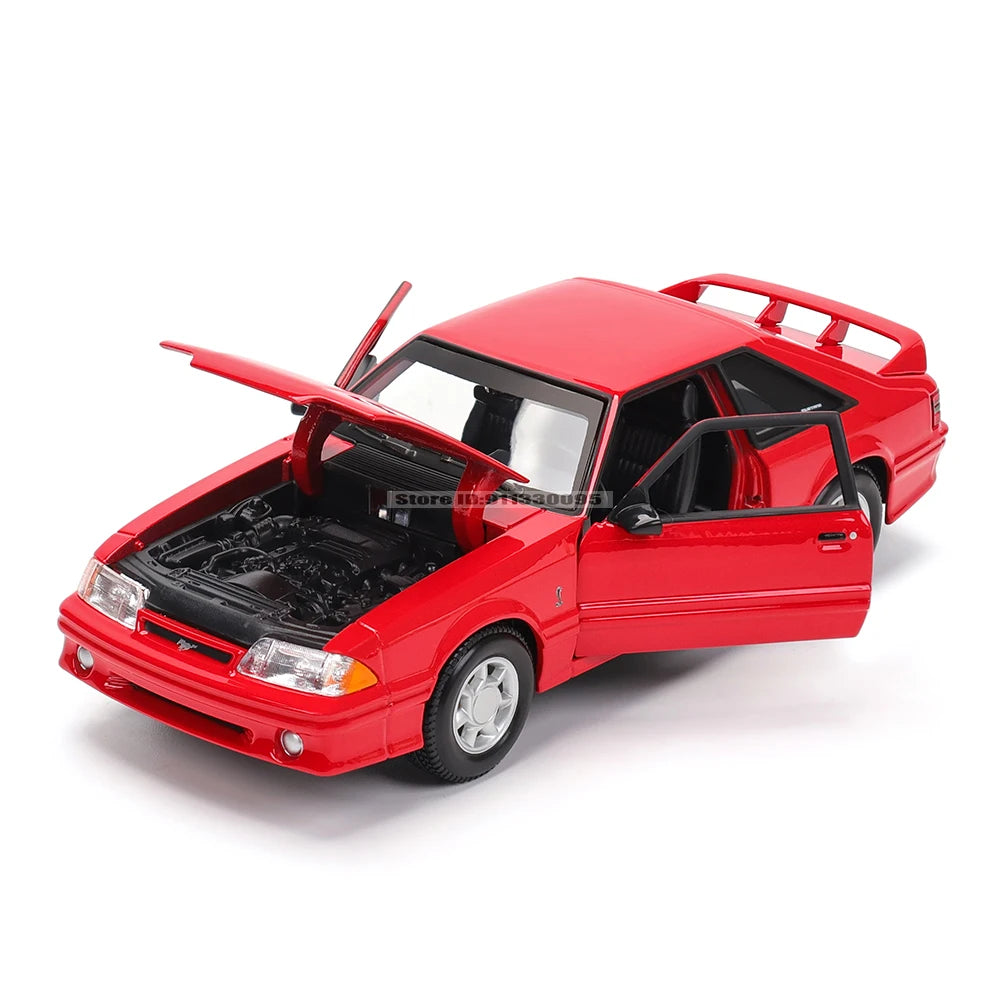 1:24 1993 Ford Mustang SVT Cobra