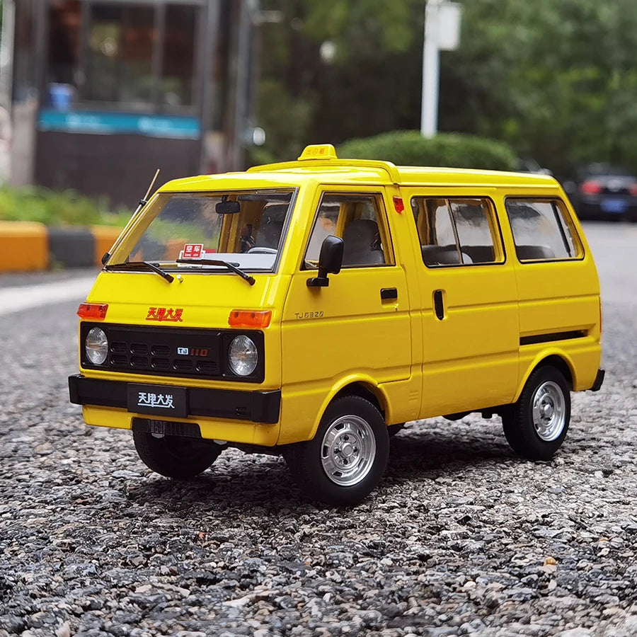 1:18 Tianjin Dafa Yellow Bug Bread Van - Dafa Taxi TJ110