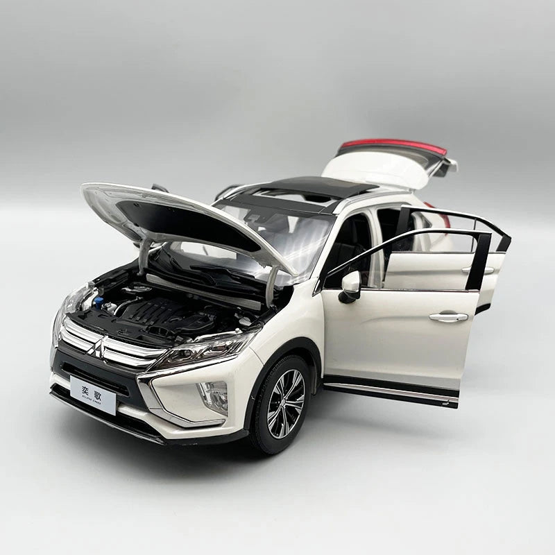 1:18 Mitsubishi Eclipse Cross