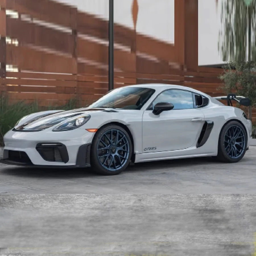 1:18 Porsche Cayman GT4 RS 2023