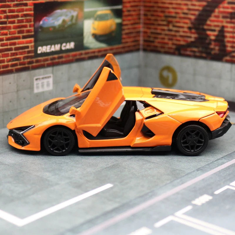 1:36 Lamborghini Revuelto