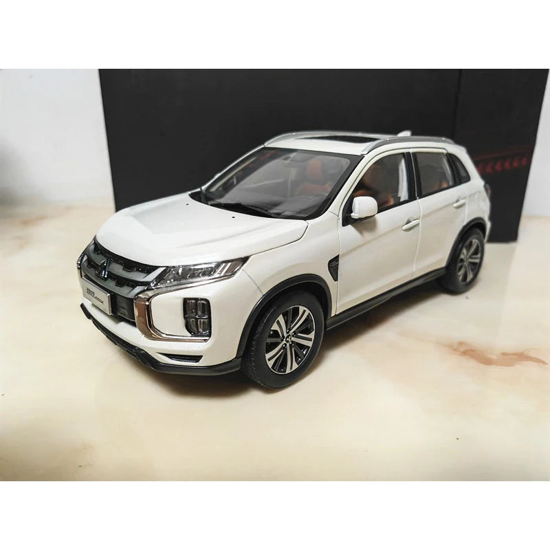 1:18 Mitsubishi Pajero ASX 2020