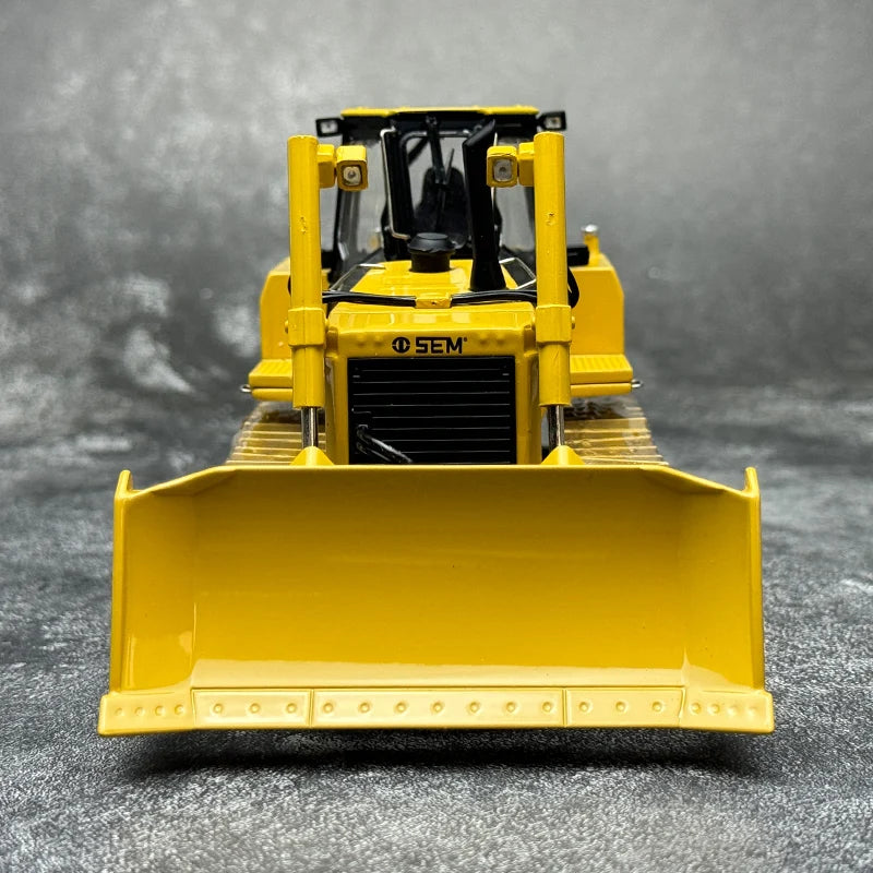 1/35 SEM822 Mountain bulldozer