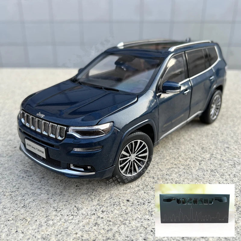 1:18 Jeep Grand Commander