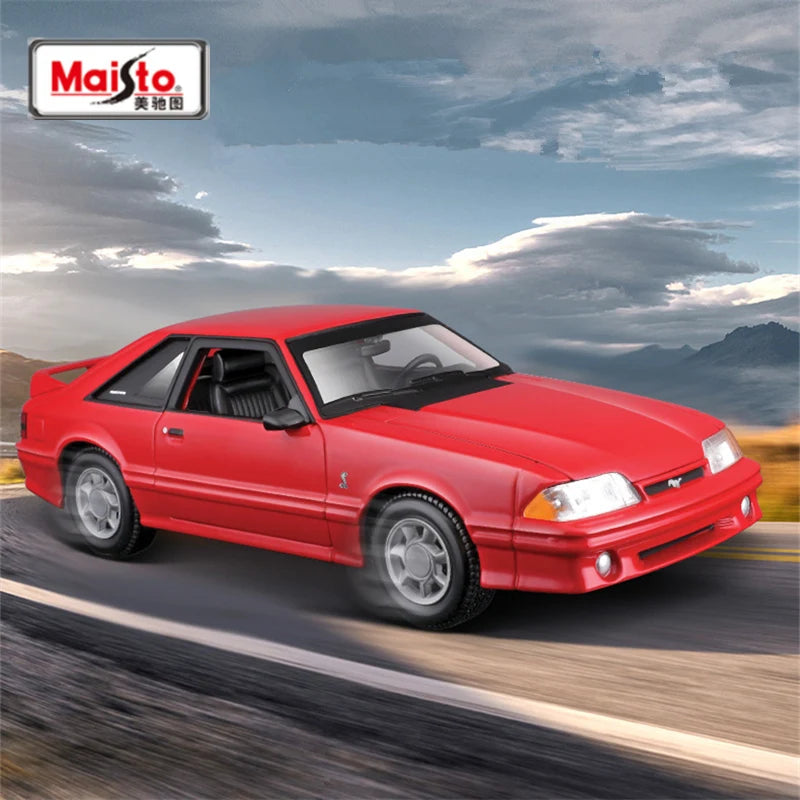 1:24 Ford Mustang SVT Cobra 1993