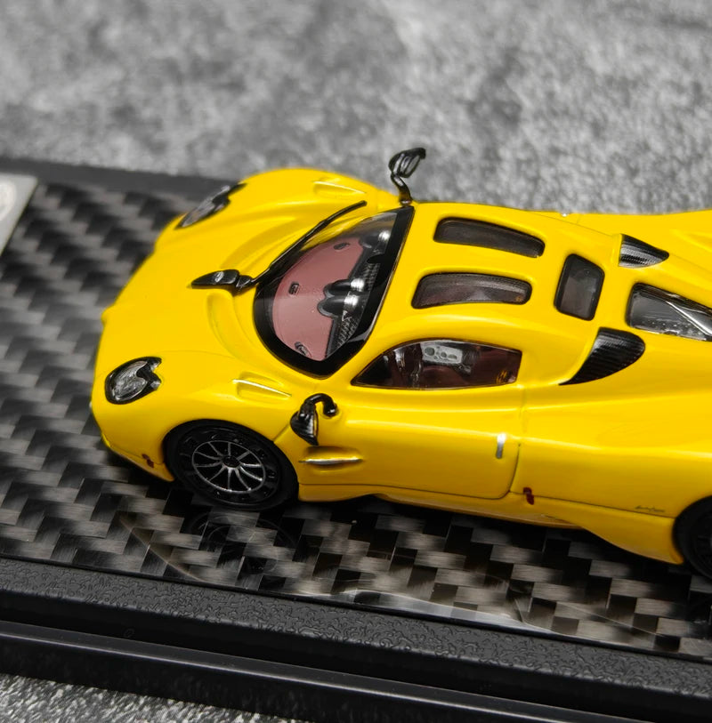 1:64 Pagani Utopia