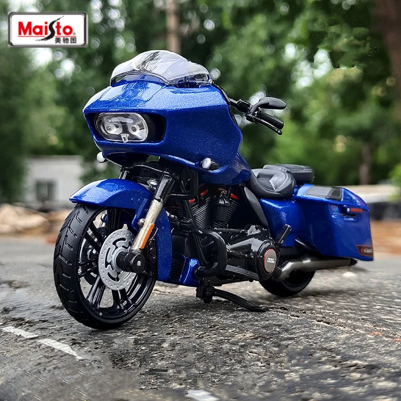1:18 Harley Davidson 2018 CVO
