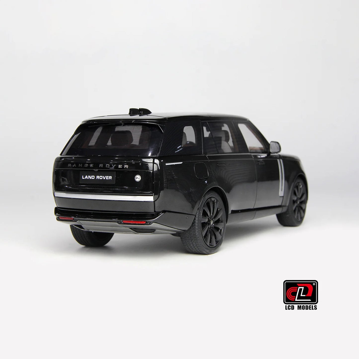 1:18 Range Rover LWB - Premium Die-cast SUV 2022