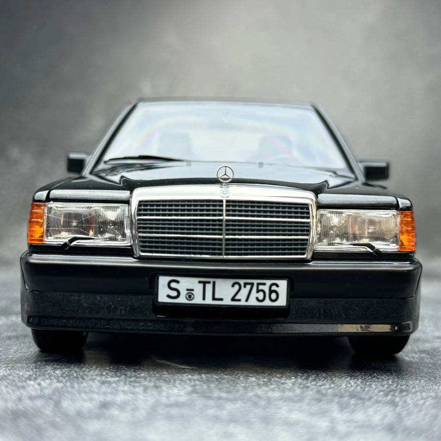 1/18 Mercedes Benz 190E 2.3-16 1984 Tail version