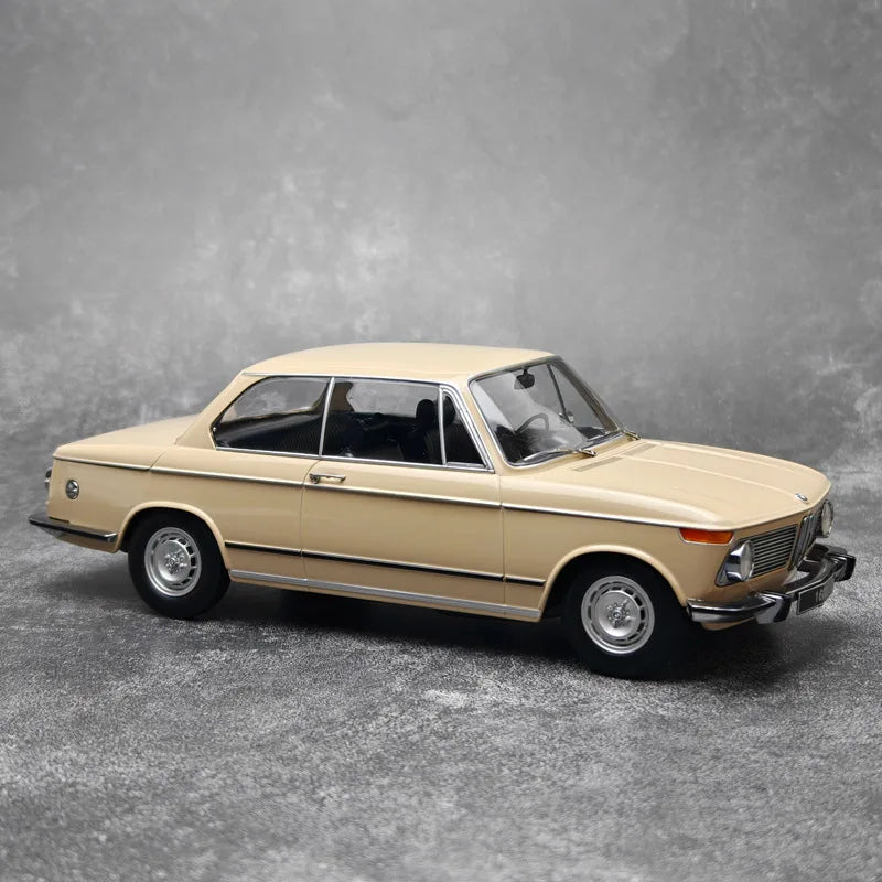 1:18 BMW 2002 1602/L2002ti