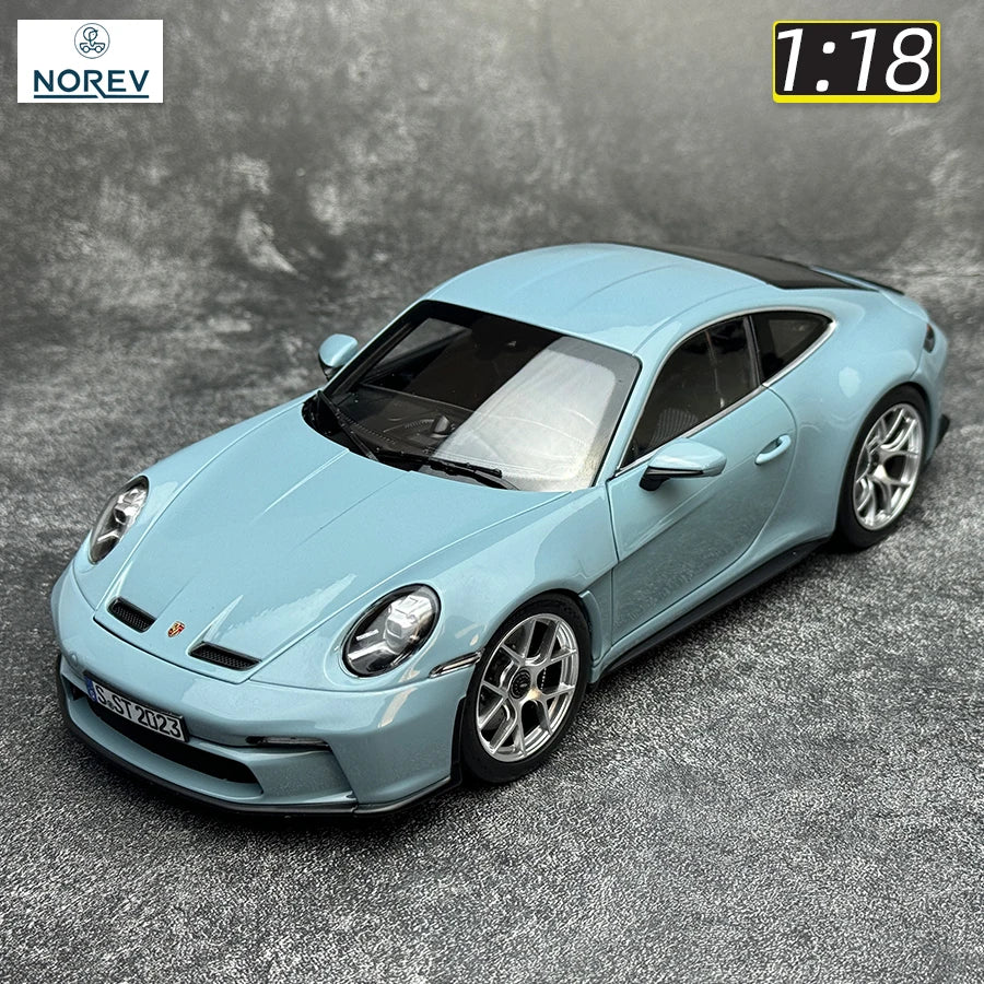 1:18 Porsche 911 S/T 2023