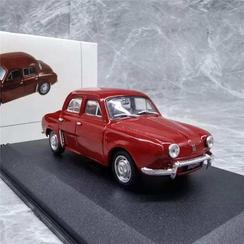 1:43 Renaults Dauphine