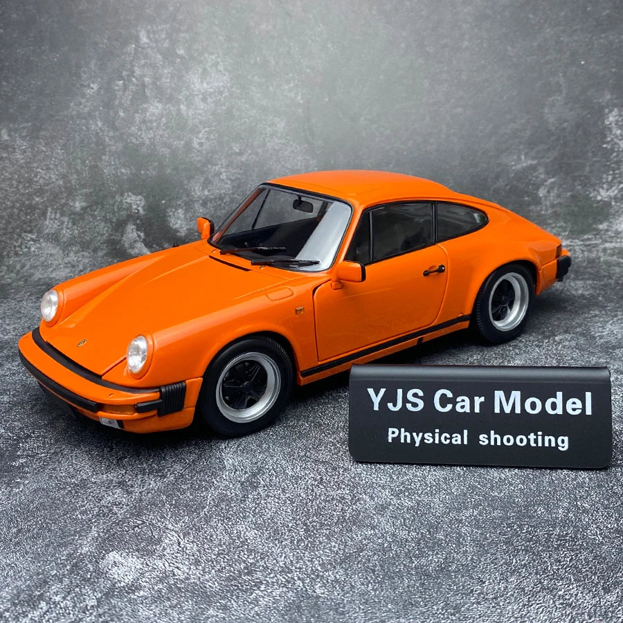 1:18 PORSCHE 911 CARRERA 3.2 TARGA 1983