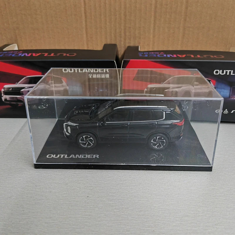 1:43 Mitsubishi Outlander