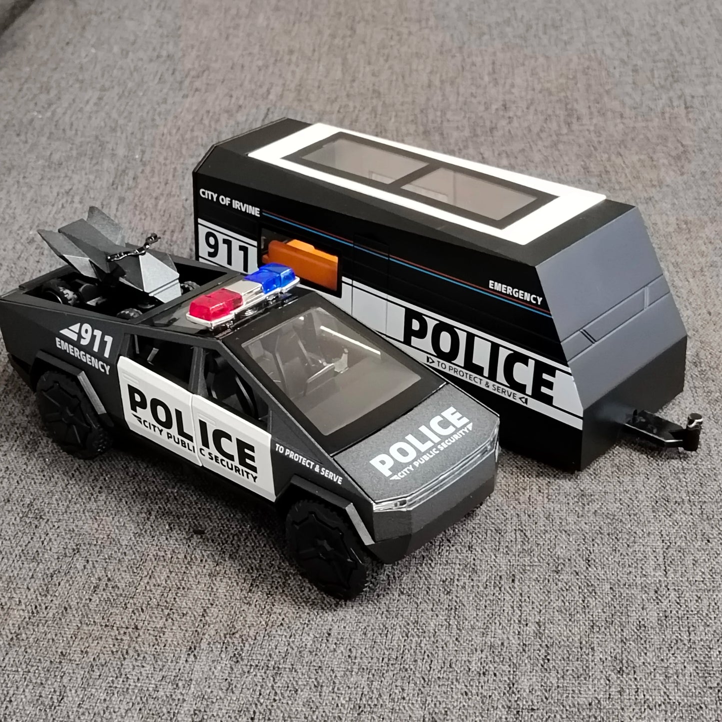 1:32 Police Tesla Cybertruck Trailer