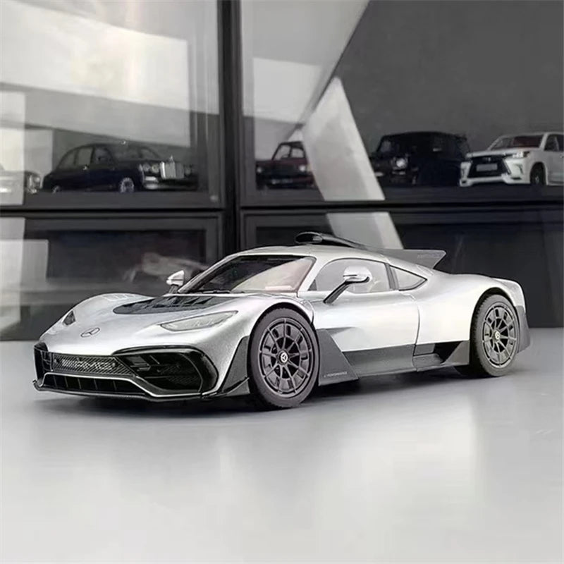 1:18 Mercedes-Benz One