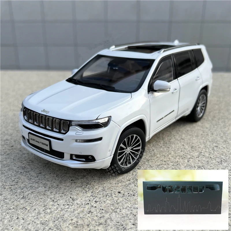 1:18 Jeep Grand Commander