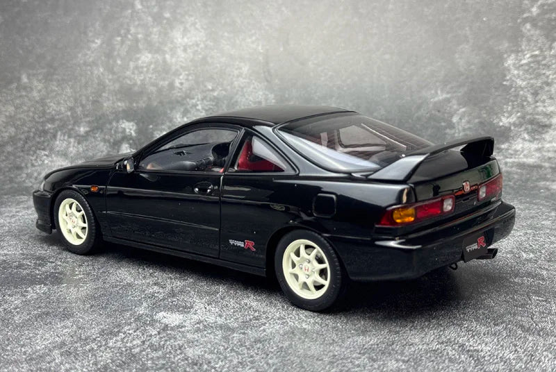 1:18 Honda Integra Type R (DC2)