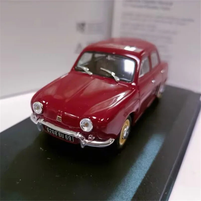 1:43 Renaults Dauphine