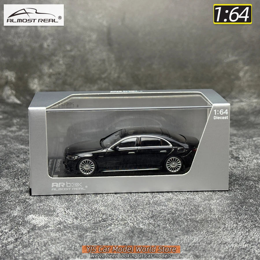 1:64 Mercedes-Benz S63 E Performance 2023