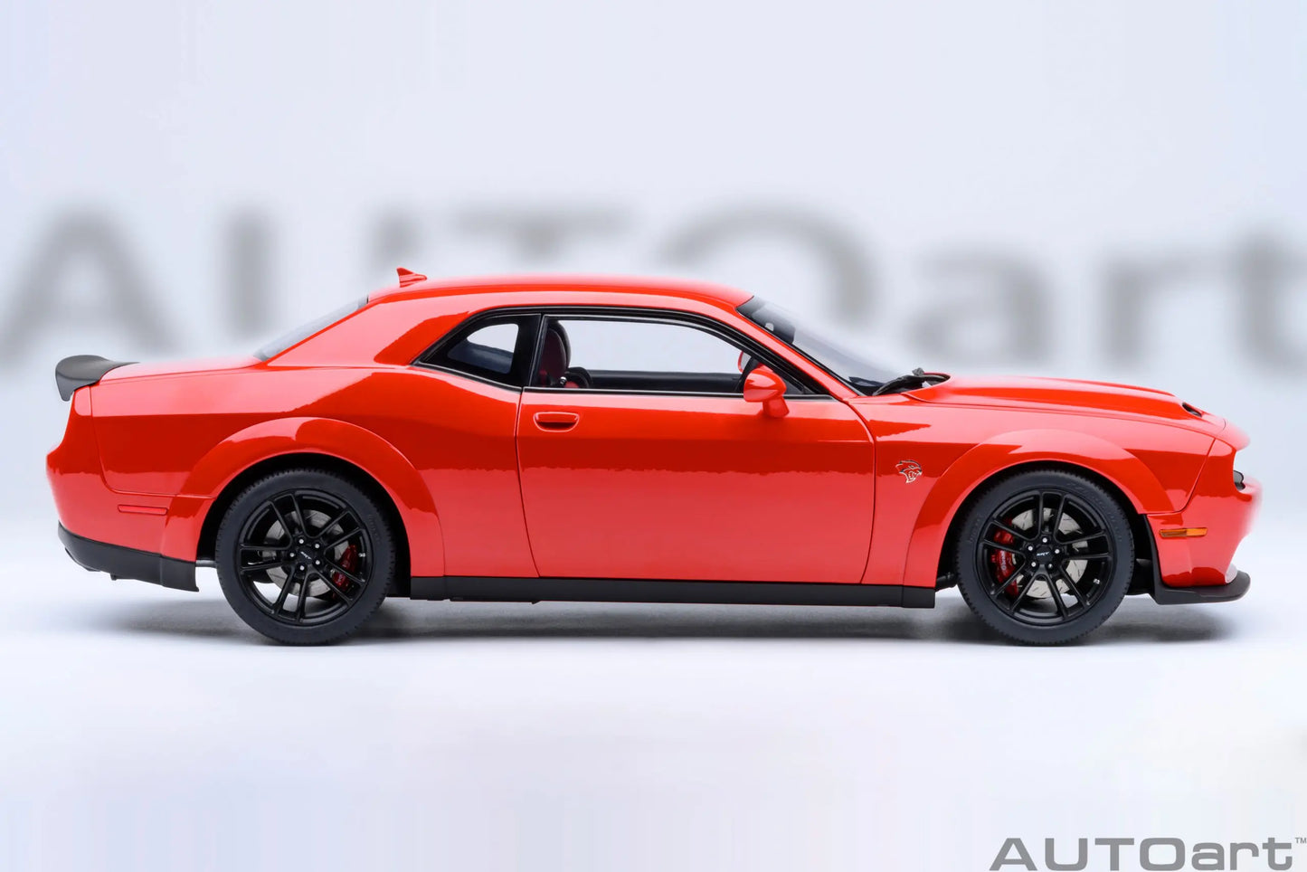1:18 DODGE CHALLENGER SRT JAILBREAK 2022