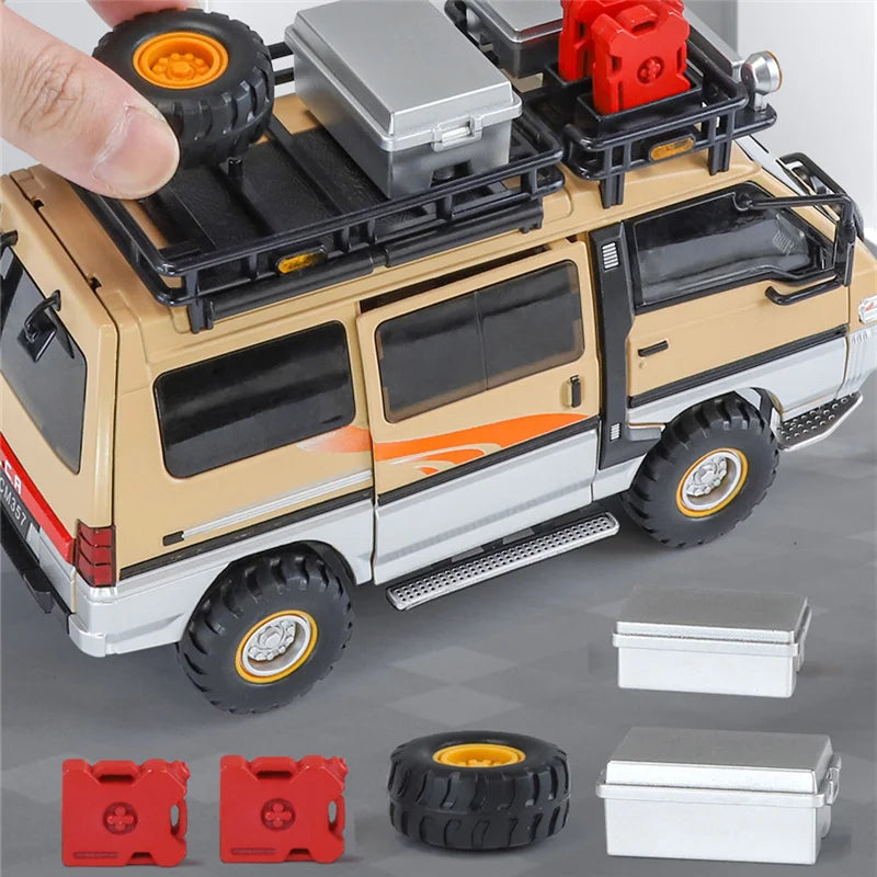 1:24 Mitsubishi Delica
