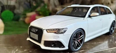 1:18 Audi RS6