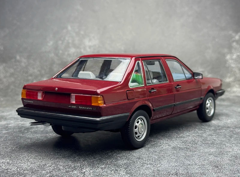 1:18 Volkswagen1983 Santana B2