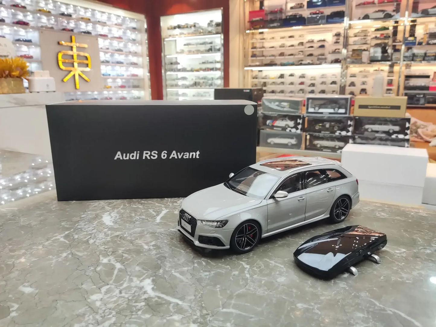 1:18 Audi RS6