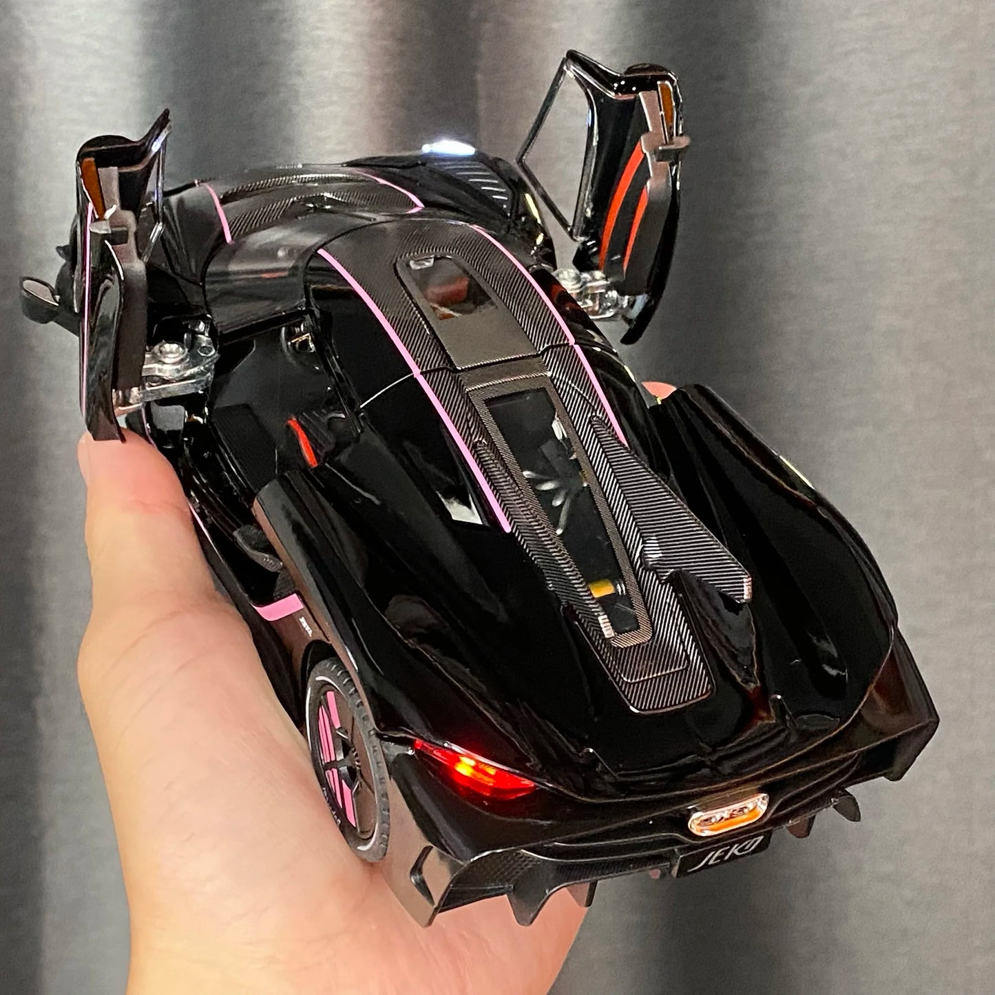 1:24 Koenigsegg Jesko Absolut