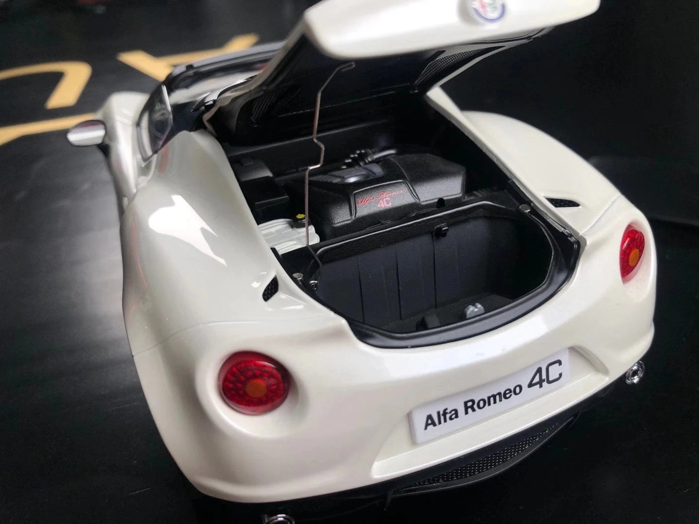 1:18 Alfa Romeo 4C Spider