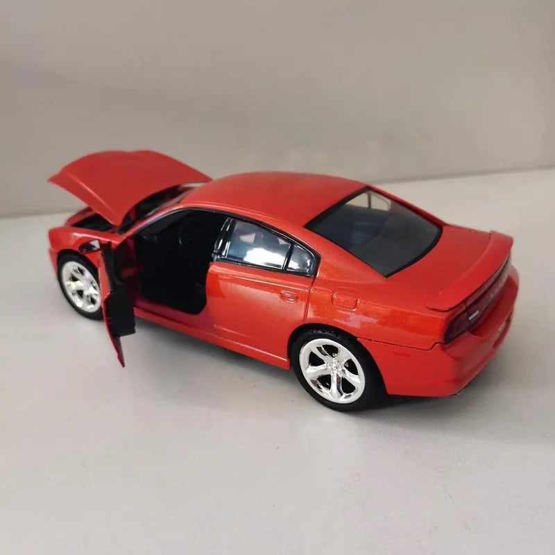 1:24 2011 Dodge Challenger R/T