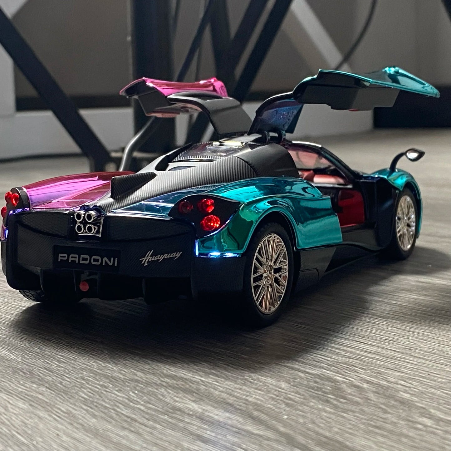 1:24 Pagani Huayra Dinastia