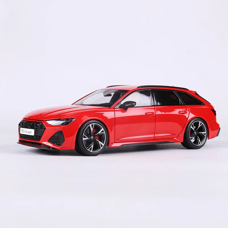 1:18 AUDI RS6 C8 Avant wagon