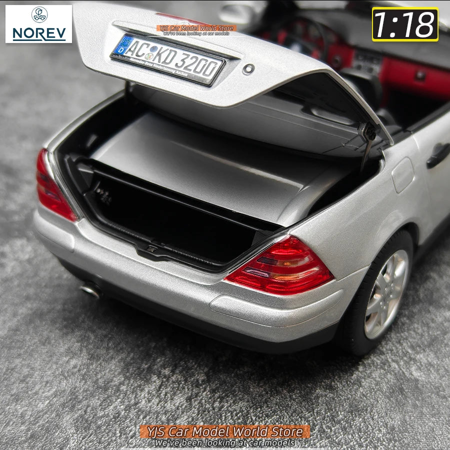 1:18 Mercedes-Benz SLK 1996