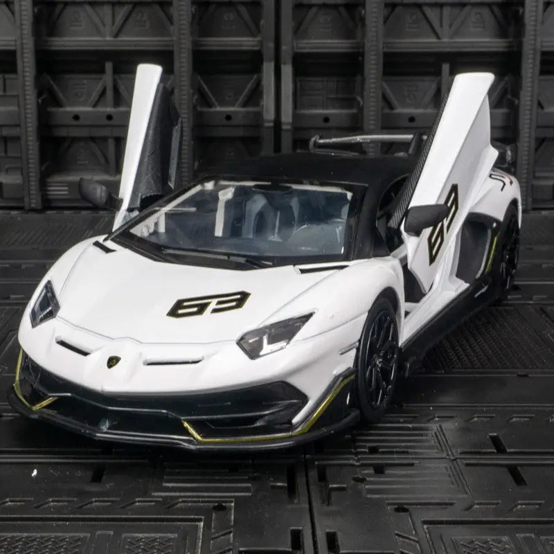 1:24 Lamborghini Aventador SVJ 63