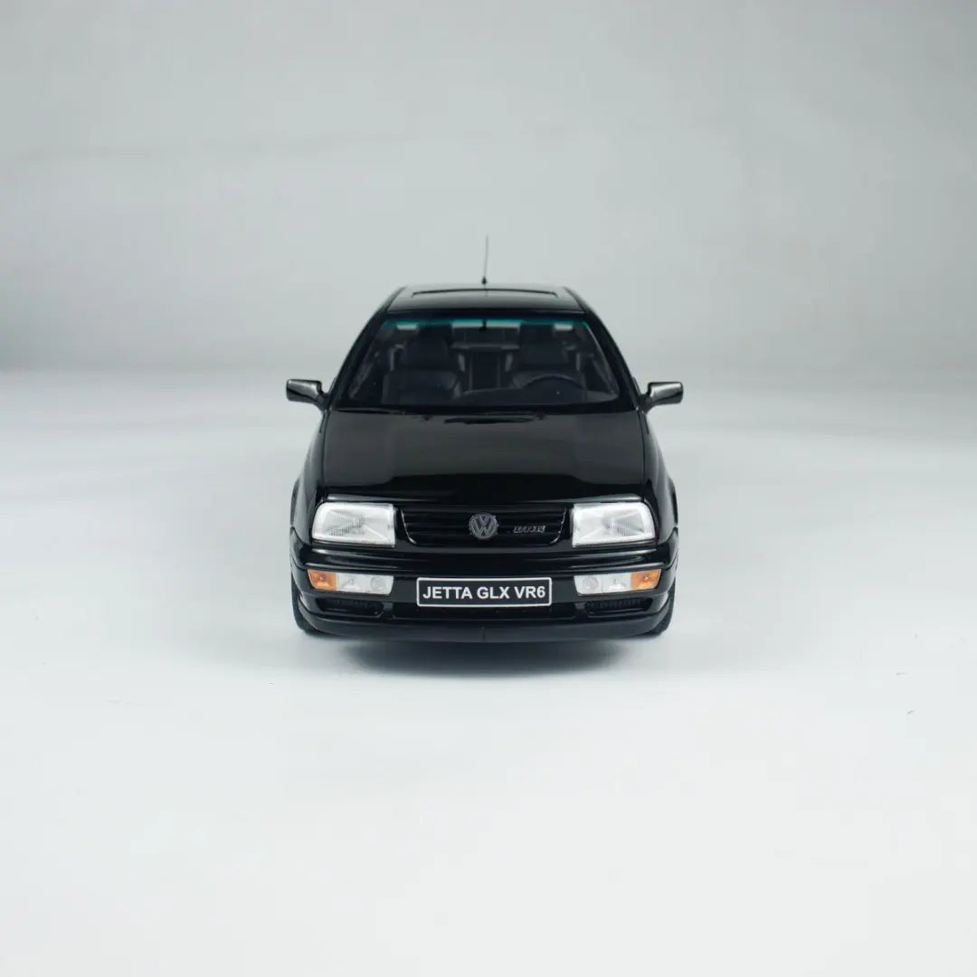 1:18 Volkswagen Jetta GLX VR6