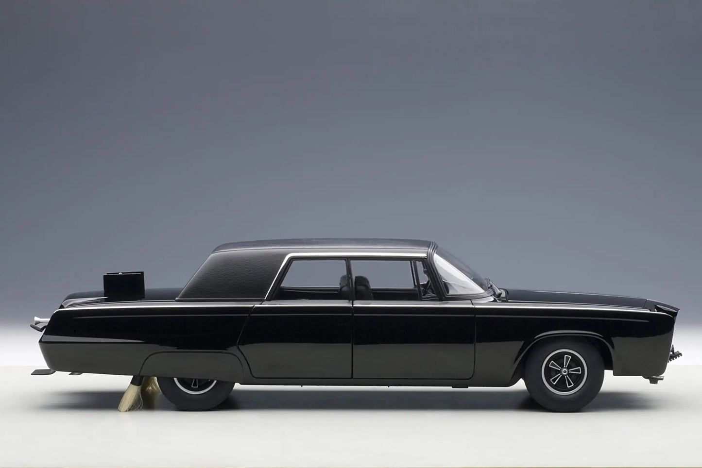 1:18 BLACK BEAUTY - GREEN HORNET (BLACK)(TV SERIES)