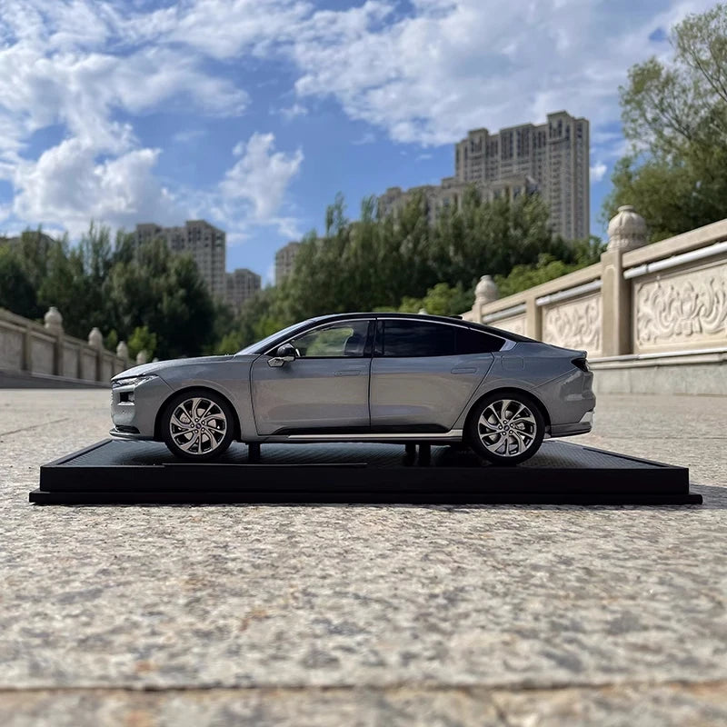 1:18 FORD MONDEO 2022