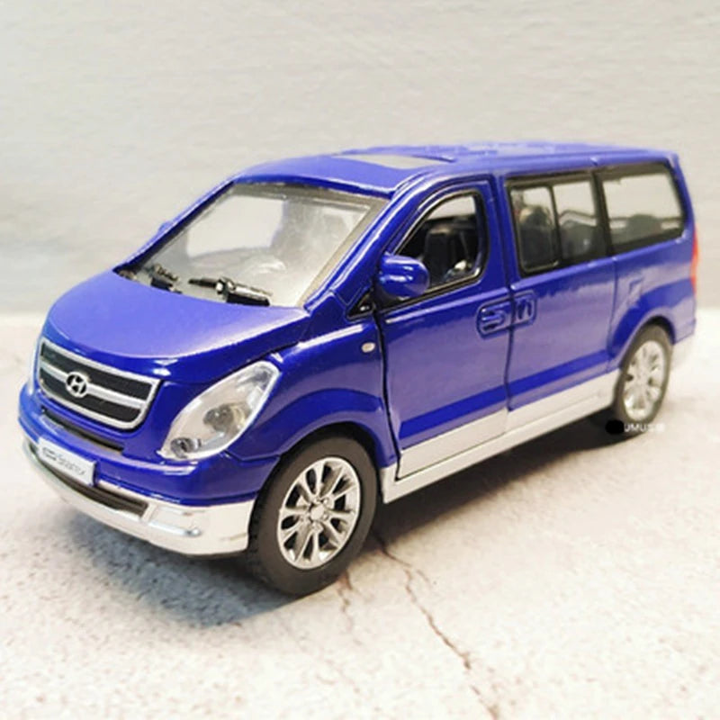 1:32 Hyundai H-1 Grand Starex