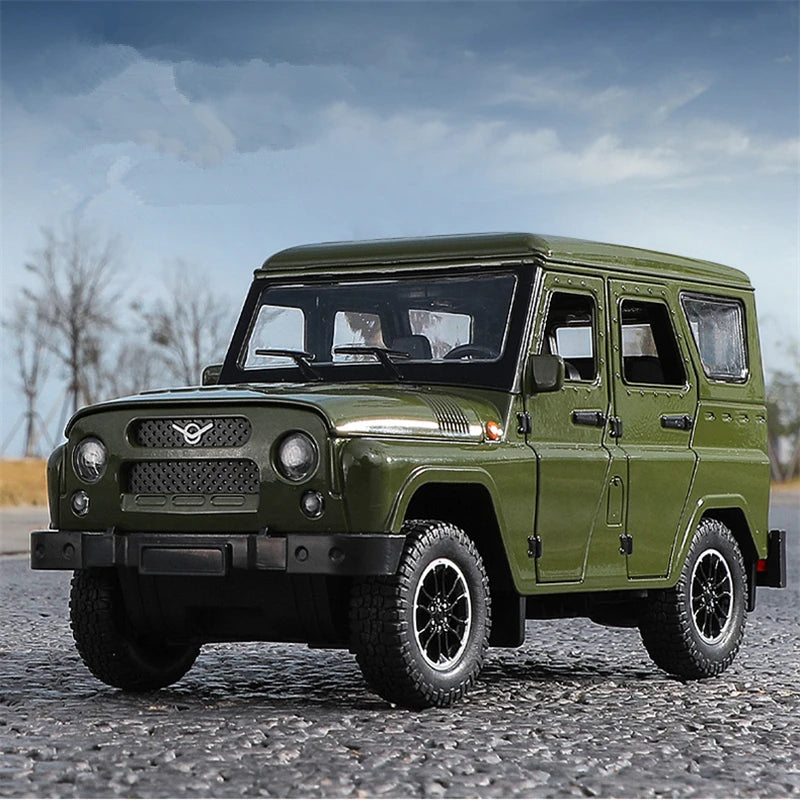 1:18 UAZ Hunter
