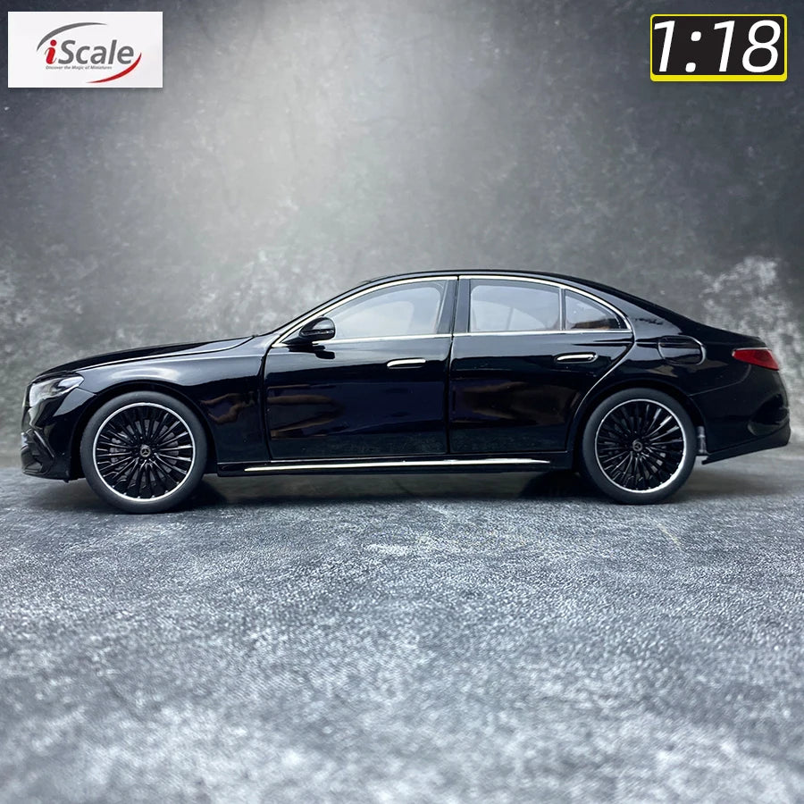 1:18 Mercedes-Benz E-Class E450 W214