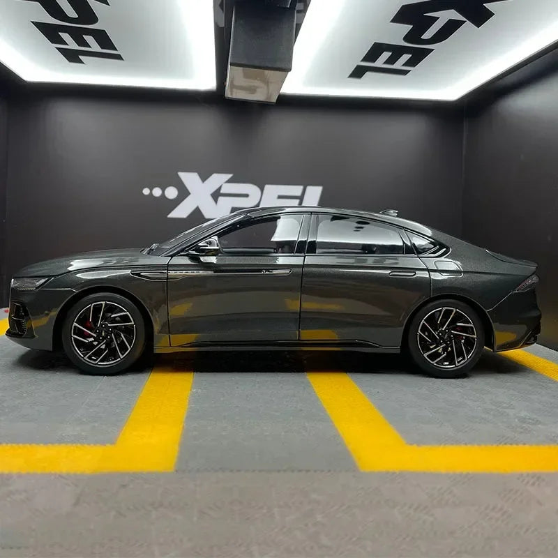 1:18 Lincoln Z