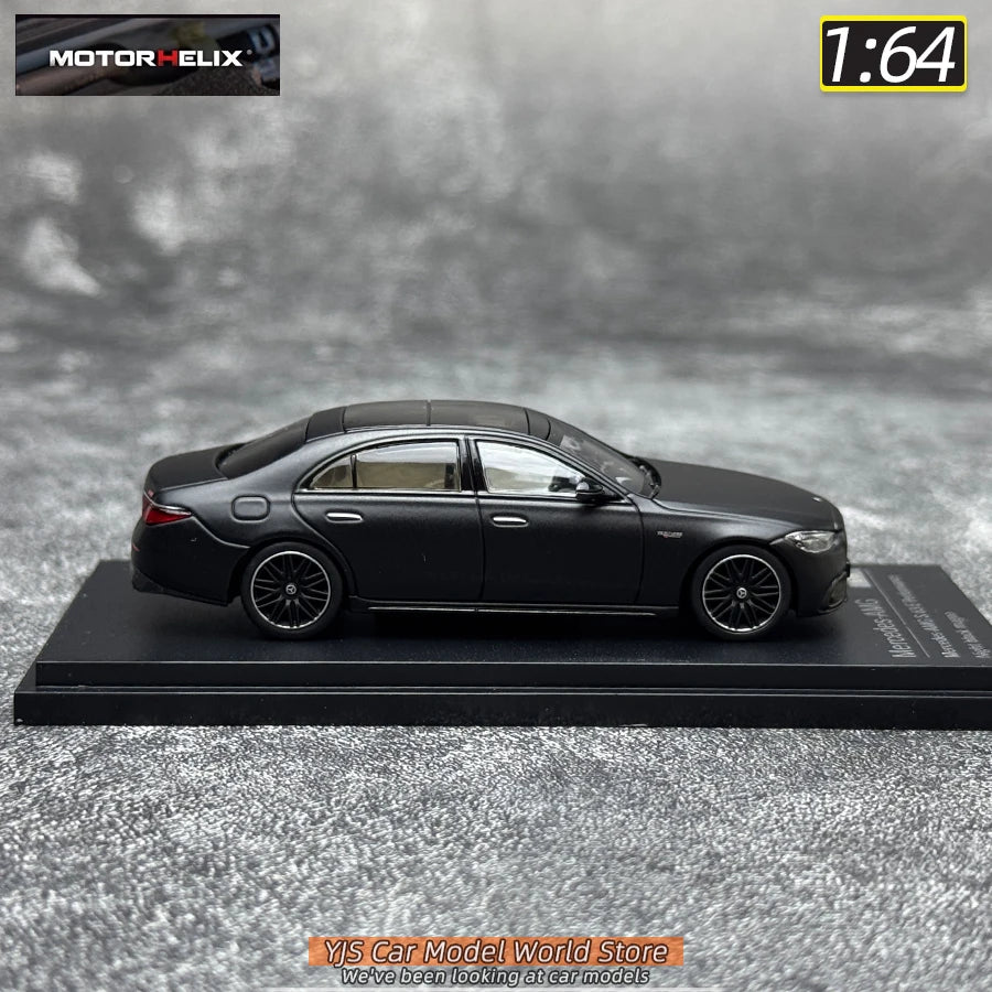 1:64 Mercedes-Benz S63 E Performance 2023