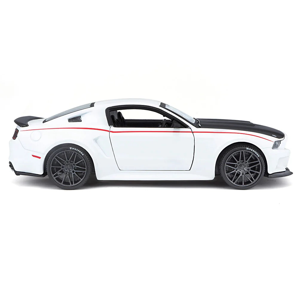 1:24 2014 Ford Mustang Street Racer