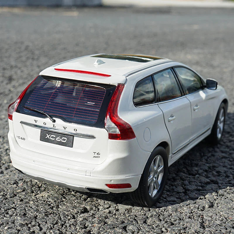 1:18 2015 Volvo XC60